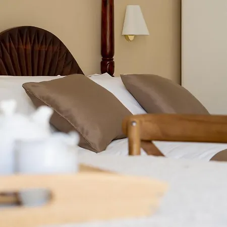 Giardino Delle Delizie Bed and Breakfast Γκραβίνα