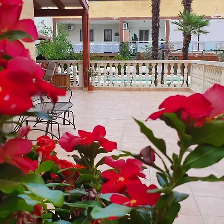 Bed and Breakfast Giardino Delle Delizie Γκραβίνα